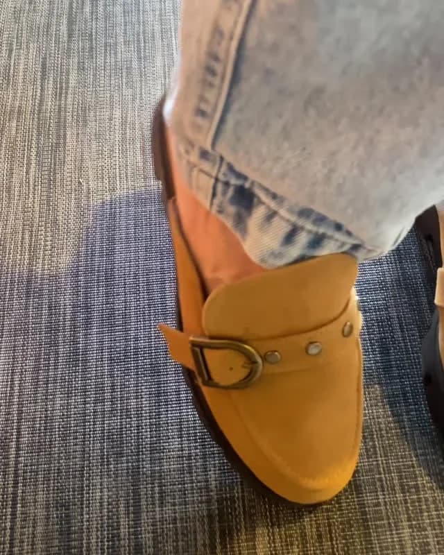 Clog caramelo